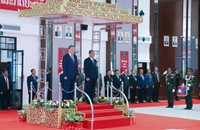 Phó Thủ tướng, Bộ trưởng Vilay Lakhamphong và Bộ trưởng Tô Lâm tại Lễ đón chính thức Đoàn đại biểu cấp cao Bộ Công an Việt Nam.