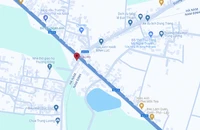 Ô tô va chạm tàu hỏa, 8 người nhập viện