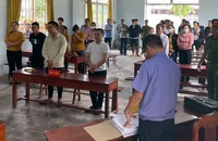 Hẹn người đăng facebook đòi nợ 2 triệu đồng đến gặp rồi đuổi chém, cướp xe