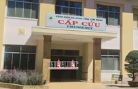 Công an Lâm Đồng làm việc với bác sĩ trục lợi bảo hiểm y tế