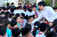 Dạy cho học sinh hiểu luật bằng những câu chuyện gần gũi