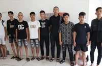 Nhóm thanh niên mang hung khí đi chơi, thấy ai ghét thì chém