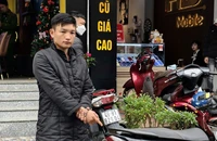 Vừa ra tù đã mang bình xịt hơi cay đi cướp điện thoại