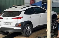Tai nạn hy hữu khiến nữ chủ tiệm rửa xe tử vong