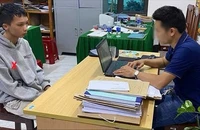Bắt giam kẻ sử dụng tài khoản ảo dụ dỗ nhiều học sinh chụp hình hở hang