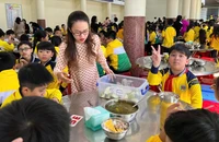 Trường tiểu học ở Đà Lạt tạm ngưng bán trú sau tố cáo sử dụng thực phẩm bẩn