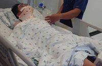 Công an xác minh vụ nam sinh lớp 8 nhập viện