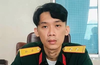 Phê chuẩn việc bắt tạm giam trung úy quân đội 'dỏm' đi lừa dân