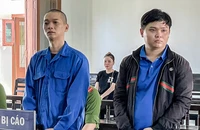 Cậu cháu cùng đi tù vì làm hàng loạt con dấu, tài liệu giả