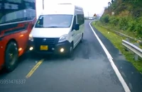 Tài xế vượt ẩu gây tai nạn trên đèo Khánh Lê bị phạt 11 triệu đồng
