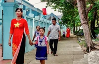 Rộn ràng khai giảng năm học mới ở Trường Sa