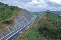 Cao tốc Vân Phong - Nha Trang vào giai đoạn nước rút để về đích