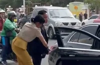 Đã xác định danh tính người rút kiếm đòi chém nữ công nhân môi trường đô thị