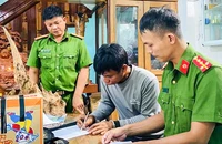 Bắt giữ 2 người chuyên ăn trộm của các tài xế ô tô nghỉ dọc quốc lộ 1