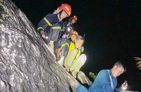 Cứu kịp thời 3 thanh niên bị lạc trên núi Hoàng Ngưu Sơn