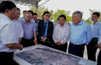 Phó Thủ tướng Nguyễn Hòa Bình kiểm tra 2 dự án đô thị ở Nha Trang