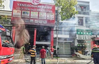 Cháy showroom Yến Sào ở Nha Trang