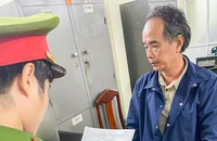 Bắt khẩn cấp người đàn ông tấn công tài xế taxi ở Nha Trang