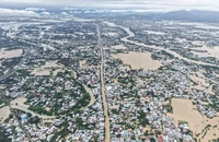 Nha Trang thành biển nước trong trận lụt chưa từng có