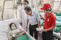 Sau tiếng nổ lớn, xe khách lắc mạnh, nhiều tiếng kêu cứu hoảng loạn trong đêm trên đèo Khánh Lê