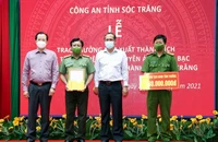 Sóc Trăng thưởng nóng Ban chuyên án phá đường dây đánh bạc ngàn tỉ