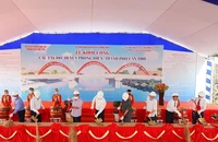 Khởi công cầu Tây Đô 208 tỉ bắc qua sông Cần Thơ