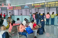 Bến xe trung tâm TP Cần Thơ sôi động trong ngày đầu kỳ nghỉ Lễ
