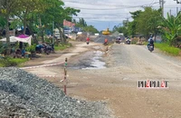 Đấu thầu bổ sung gói thảm nhựa 1 đoạn trên quốc lộ 61B ở Hậu Giang