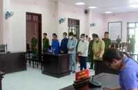 5 'cò lúa' lừa đảo bị phạt hơn 44 năm tù 