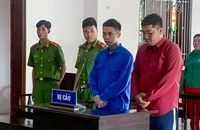 Lãnh 12 năm tù vì nhậu về nhớ chuyện cũ, lấy dao đi chém người 