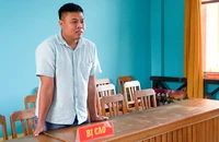 Xin vỏ đạn được cho đạn thật, người đàn ông sau đó lãnh 1 năm tù