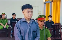 Kiên Giang: Tù tội vì xin súng làm kỷ niệm, còn khoe trên Facebook