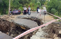 Kiên Giang: Sạt lở, sụt lún hơn 10km đường do ảnh hưởng hạn hán 