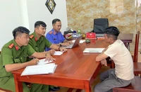 Thêm 3 người ở Phú Quốc đầu thú, nộp lại tiền đã nhận hối lộ của công ty LHĐ