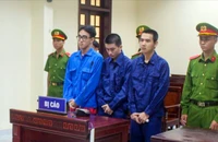 Lên mạng học làm tiền giả bán cho người khác, lãnh 11 năm tù