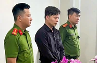 Đặt mua sổ đỏ giả trên mạng rồi đem cầm lấy 400 triệu đồng