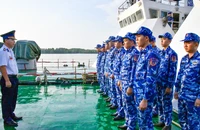 Tàu cảnh sát biển 6009 trực chiến đấu, đón Tết Nguyên đán trên biển