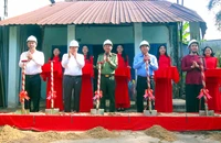 Tỉnh Hậu Giang khởi công chương trình 'Xóa nhà tạm, nhà dột nát'
