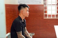 Đòi nợ không được, cướp luôn chiếc nhẫn của 1 phụ nữ bán vé số