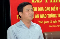 Chủ tịch tỉnh Hậu Giang: Giải quyết khó khăn trong thi công cao tốc ngay tại hiện trường