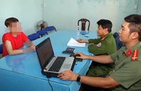 Hoạt động lừa đảo ở khu Tam Thái Tử, về Việt Nam thì bị công an bắt 