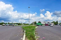 Chủ tịch TP Cần Thơ chỉ đạo kiểm tra, xử lý vi phạm giao thông khu vực vòng xoay Quốc lộ 1A