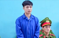 Thiếu nữ bị bạn trai cũ dùng ảnh nóng, ép quan hệ tình dục sau chia tay