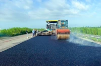 Duy trì 22 mũi thi công, dự án nâng cấp tuyến Lộ Tẻ - Rạch Sỏi cam kết hoàn thành đúng hẹn