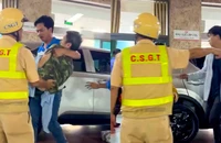 CSGT TP Cần Thơ mở đường đưa người có dấu hiệu đột quỵ đến bệnh viện kịp thời