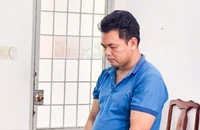 Bắt người đàn ông đưa bạn gái 13 tuổi vào nhà nghỉ quan hệ tình dục