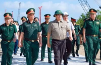 Thủ tướng kiểm tra tiến độ thực hiện dự án cao tốc Cà Mau - Đất Mũi