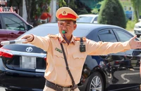CSGT Cần Thơ ra quân kiểm tra nồng độ cồn từ sáng mùng 1 Tết Nguyên đán