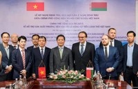 Việt Nam - Belarus tháo gỡ khó khăn cho liên doanh ô tô