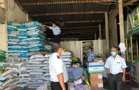 Tiền Giang lại phát hiện nhiều mẫu phân bón giả